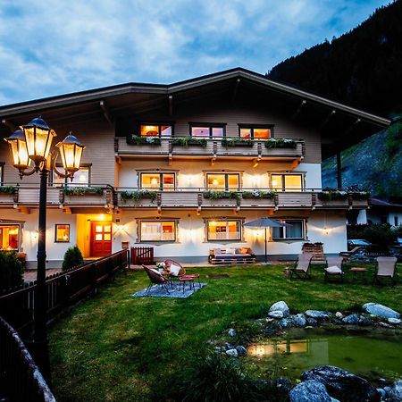 Pinetree Lodge Майерхофен Екстериор снимка